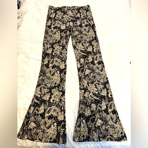 Novella Royale Janis Bells